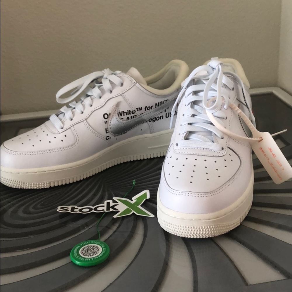 Brand new off white retro 1s
